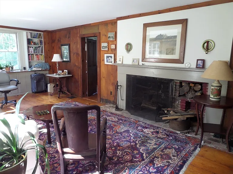 A 1780 Antique Cape on 32 Acres