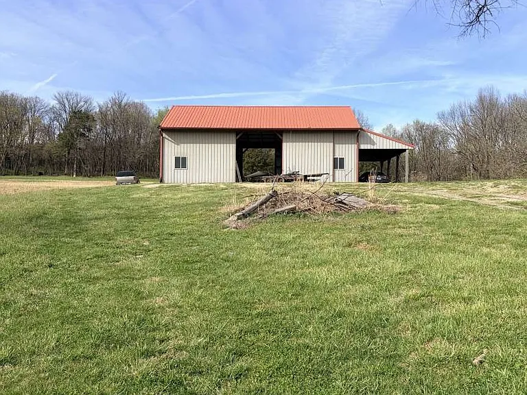 360-Degree Ridge Views, and Not a Neighbor in Sight