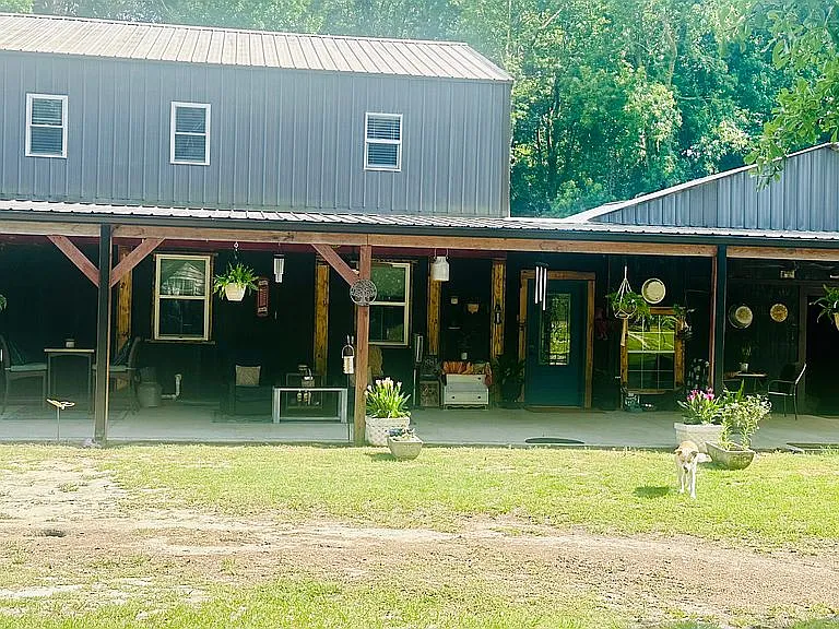 2006 Barndominium with 18-Ft Ceilings, 30x40 Workshop Suite, Wet Weather Pond, and Two Tiny Homes on 5 Acres in Orangeburg County