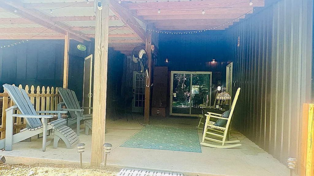 2006 Barndominium with 18-Ft Ceilings, 30x40 Workshop Suite, Wet Weather Pond, and Two Tiny Homes on 5 Acres in Orangeburg County