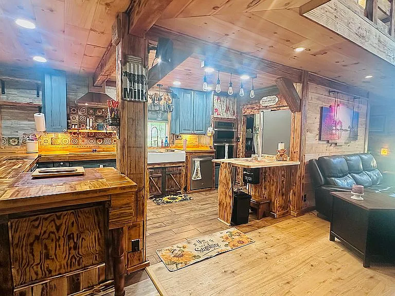 2006 Barndominium with 18-Ft Ceilings, 30x40 Workshop Suite, Wet Weather Pond, and Two Tiny Homes on 5 Acres in Orangeburg County