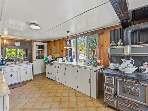 A Three-Story, 15,120-Square-Foot Barn on 3 Acres in Porter