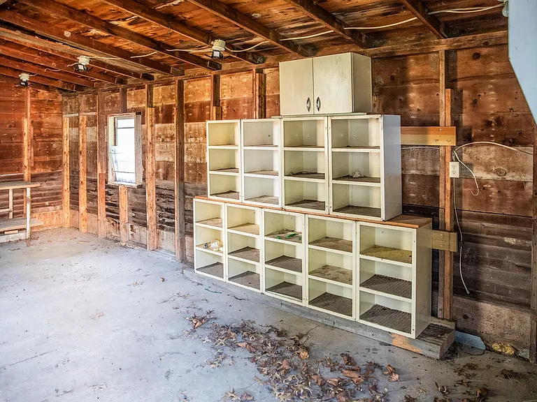 A Family's 88-Acre Legacy Near Clinton Lake