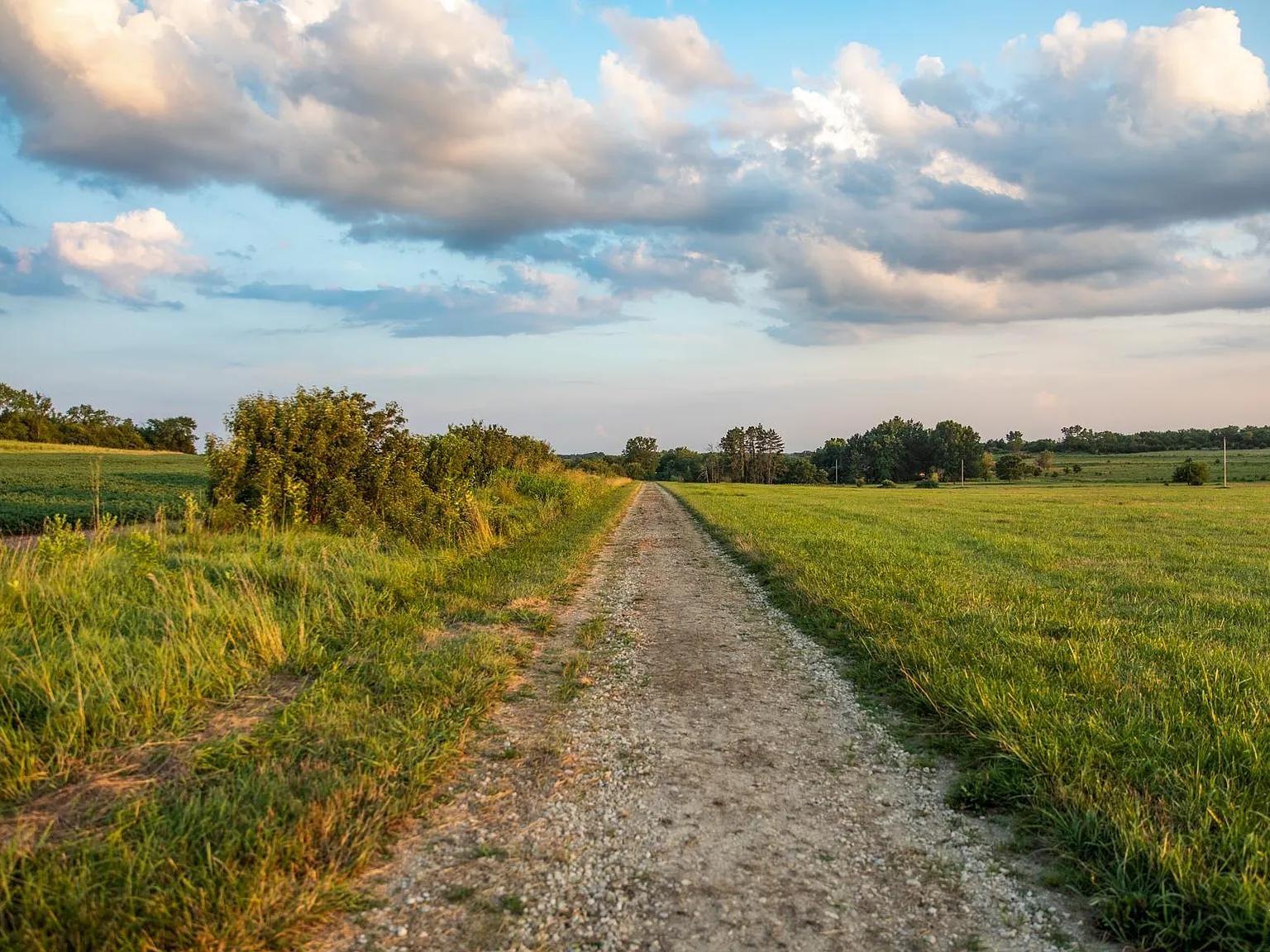 A Family's 88-Acre Legacy Near Clinton Lake