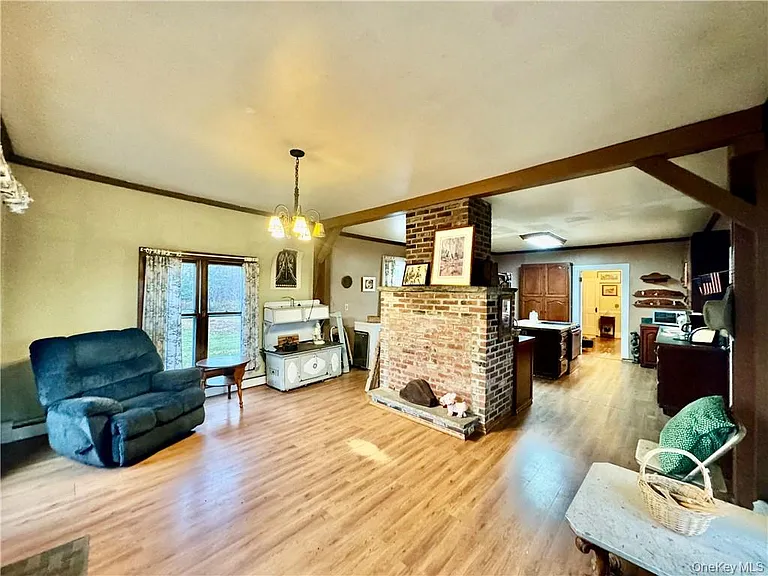 An 1821 Colonial Estate on 36 Acres in Orange County