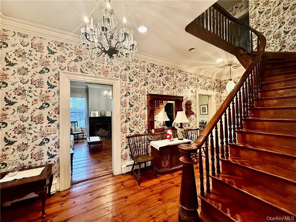 An 1821 Colonial Estate on 36 Acres in Orange County