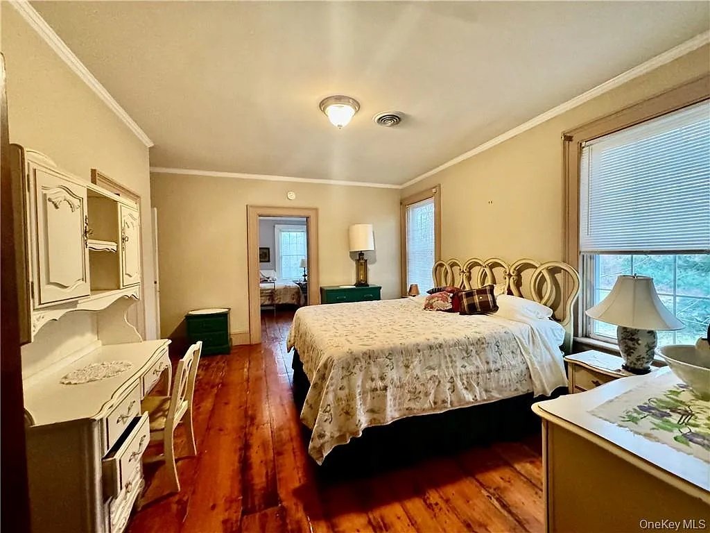 An 1821 Colonial Estate on 36 Acres in Orange County