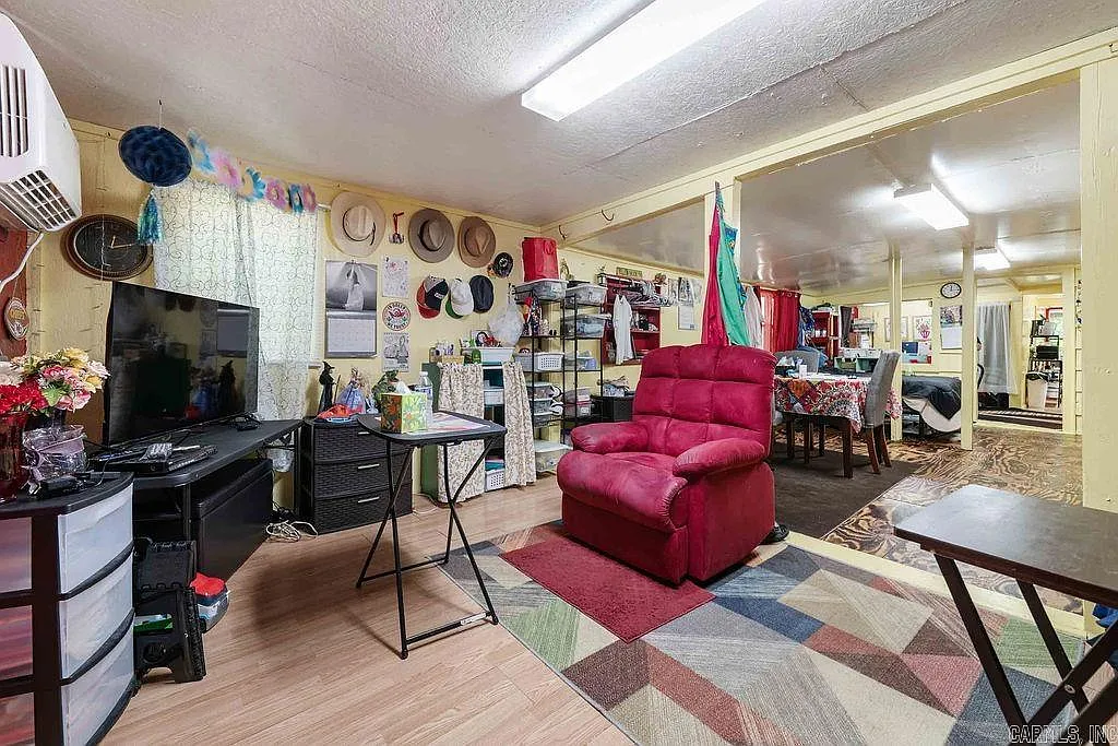 Year-Round Creek and Two-Story Guest Cabin on 11.8 Van Buren County Acres