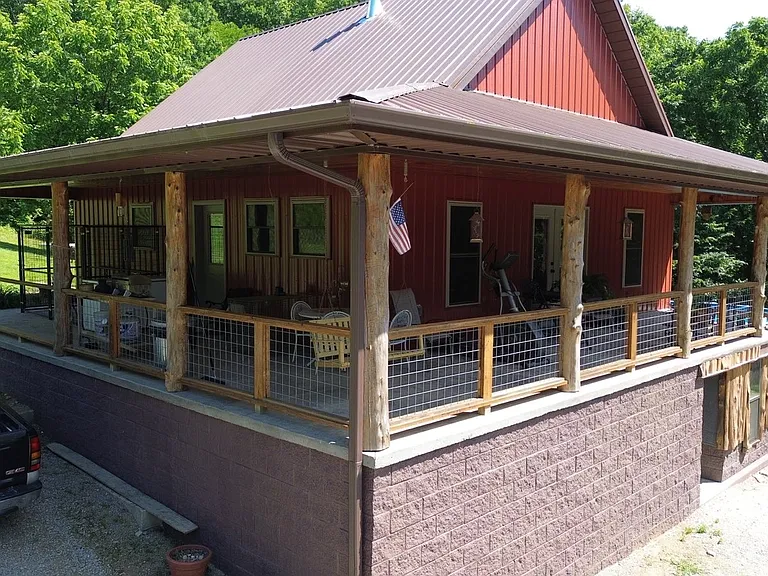 A House Built From the Trees on Its Own 117 Acres