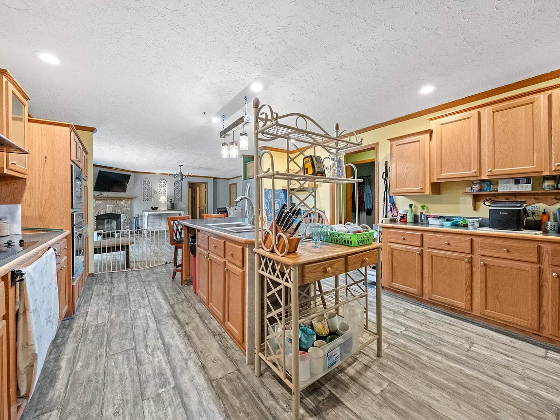 A Massive Multi-Stall Barn on 118 Wooded Acres in Catlettsburg
