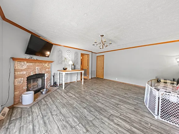 A Massive Multi-Stall Barn on 118 Wooded Acres in Catlettsburg
