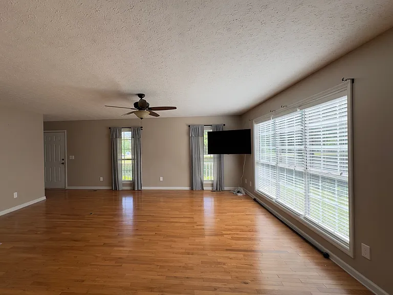 A Fenced Pasture on 5.82 Acres in Red Boiling Springs