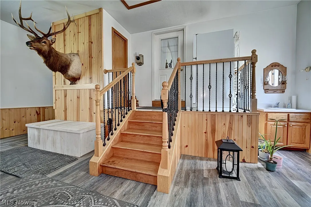 An Off-Grid Solar Home With a Barn and Shop on 7 Acres