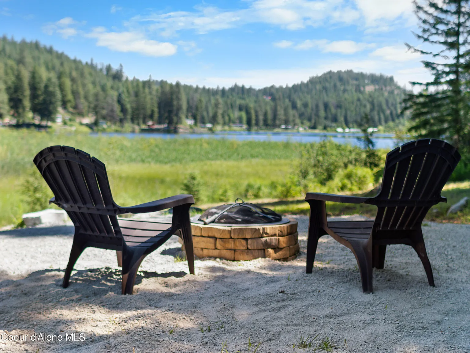 2020-Built Waterfront Retreat with 160 Feet of Private Kelso Lake Frontage, 5.5 Acres, and a 30x40 Shop Near Farragut State Park