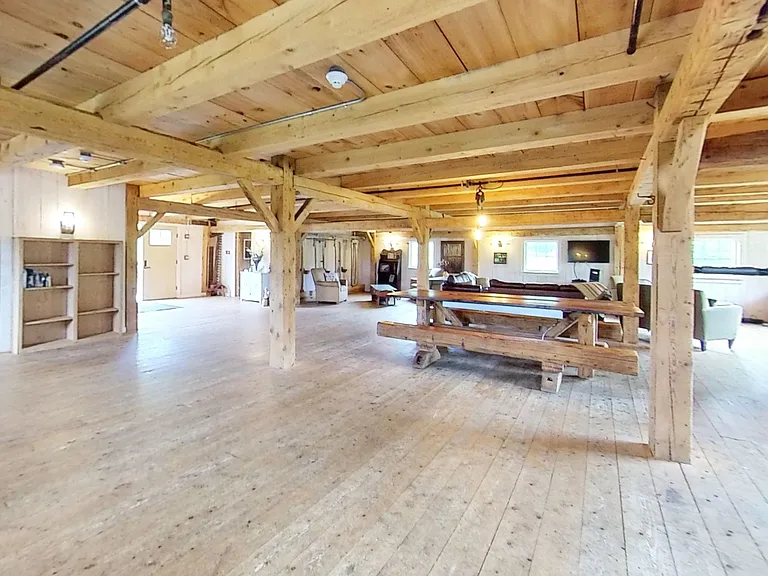 Kingdom Farm Lodge — 1850s Homestead with Barn Suites and Wedding Venue Atop Burke Mountain