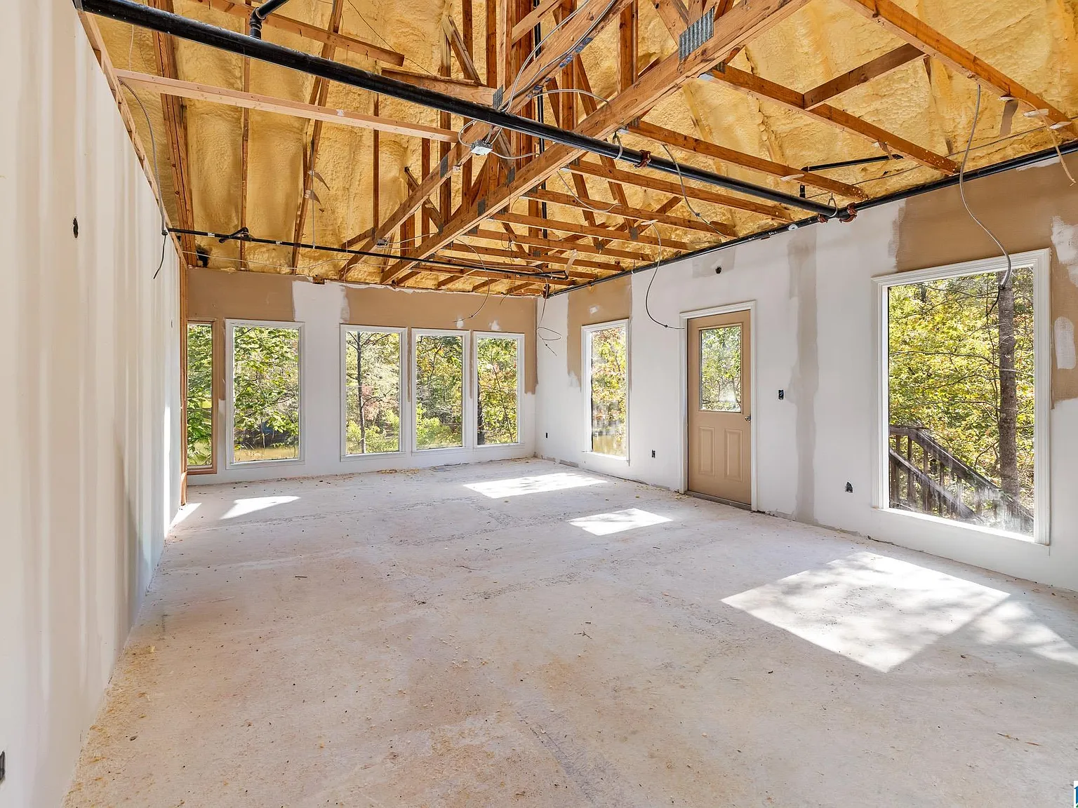 A Lakeside Estate on 9 Acres, Ready to Reimagine From the Studs Up