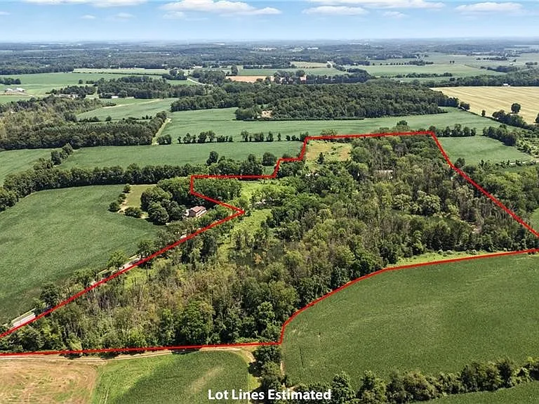 Three Barns on 34.7 Acres, Ready to Reimagine