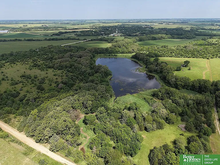 A Fully Furnished Cabin on 10 Private Wooded Acres in Gage County