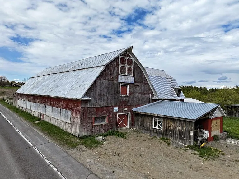 Four-Home Farm with Dairy Barn and Maple Sugar Shack on 168 Acres in West Chazy