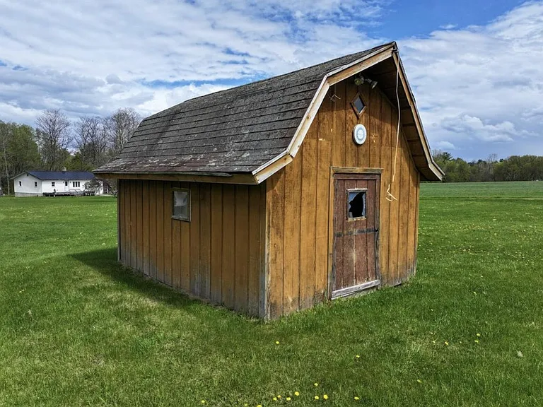 Four-Home Farm with Dairy Barn and Maple Sugar Shack on 168 Acres in West Chazy