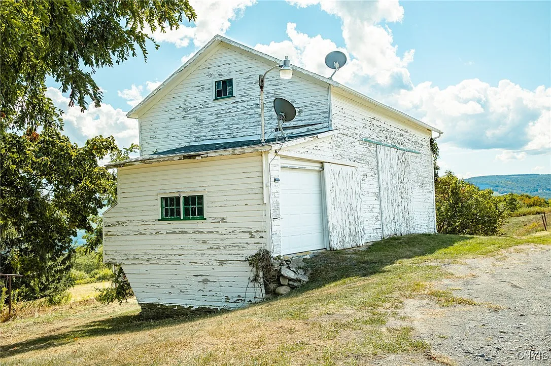 1825 Farmhouse on 5 Acres Near Hammondsport
