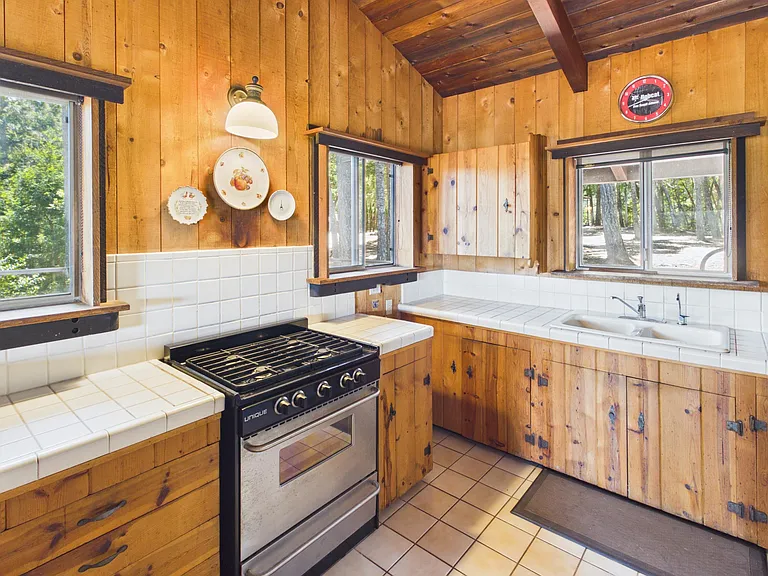 A Turnkey Off-Grid Homestead on 160 Acres