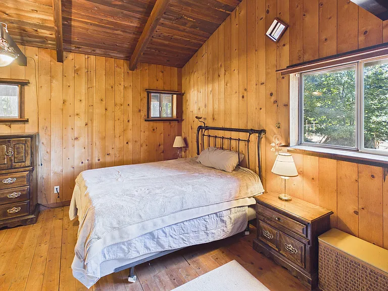 A Turnkey Off-Grid Homestead on 160 Acres