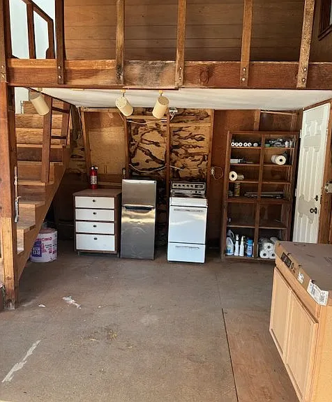 Boat-Access Lakefront Cabin on 1.11 Acres at North Tenmile Lake