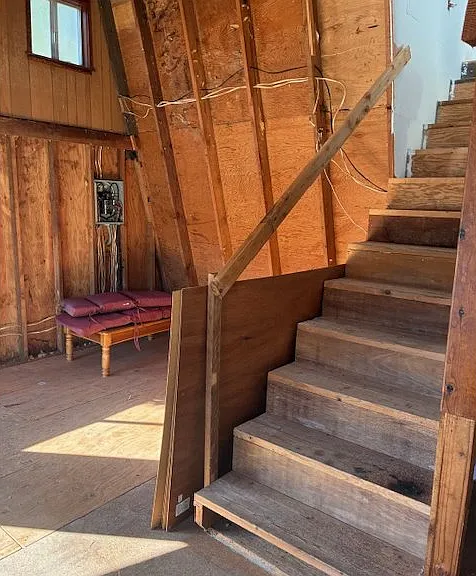 Boat-Access Lakefront Cabin on 1.11 Acres at North Tenmile Lake