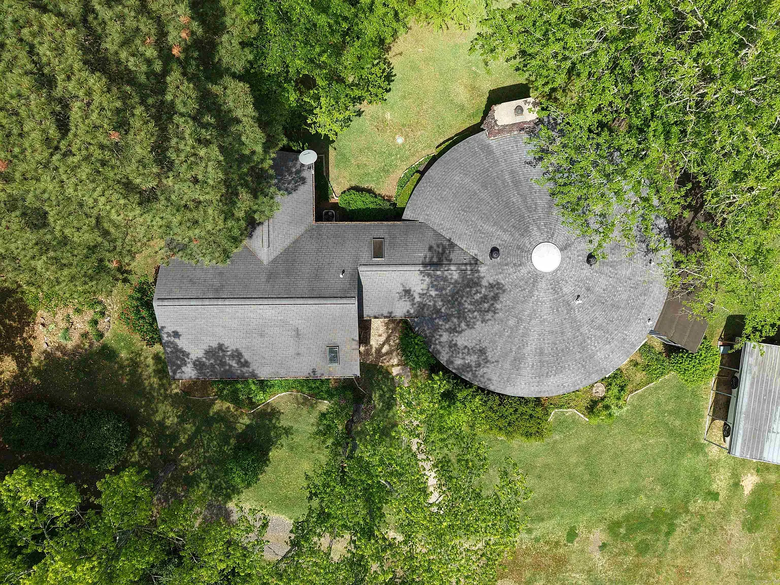 Ouachita River Homestead: 1,000 Feet of Private Frontage, 26 Acres of Pasture, and a Shop East of Mena