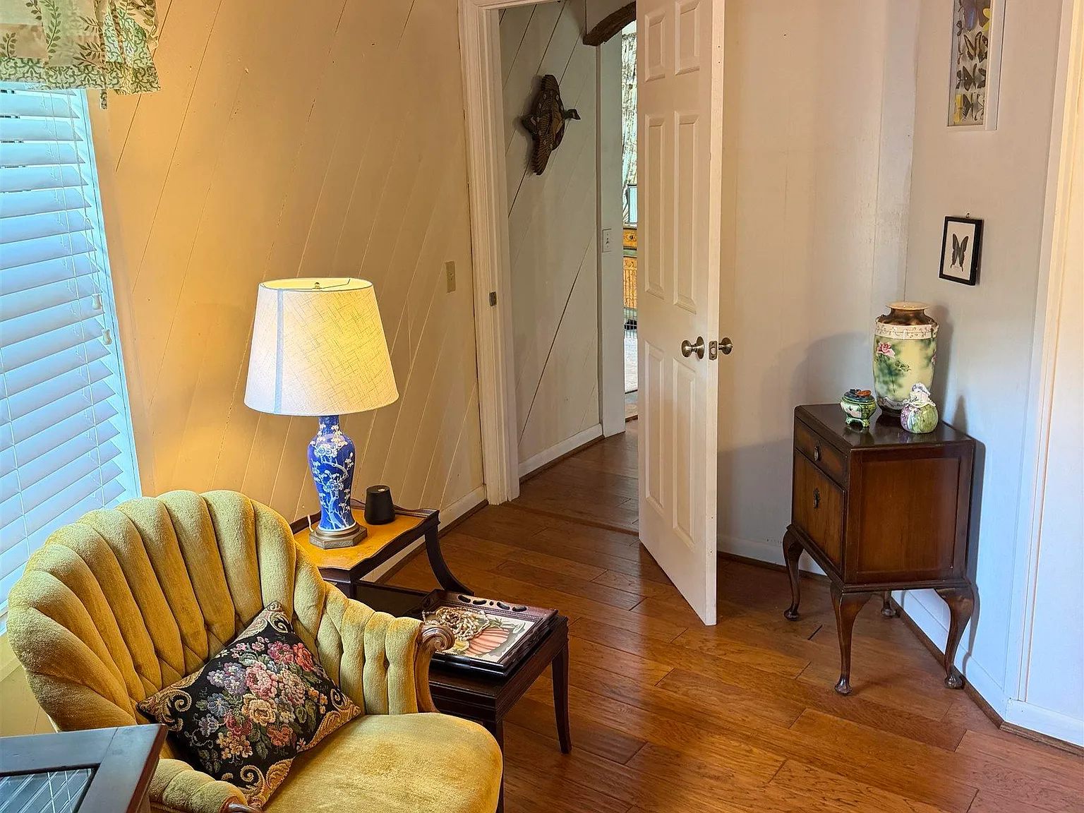 Ouachita River Homestead: 1,000 Feet of Private Frontage, 26 Acres of Pasture, and a Shop East of Mena