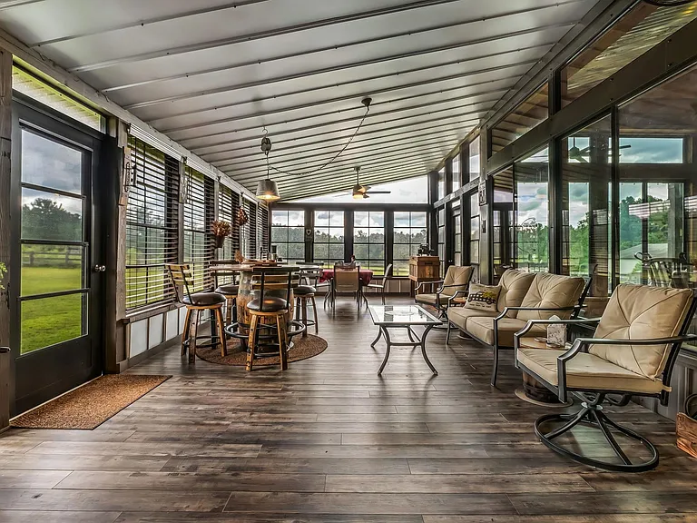 A Three-Stall Horse Barn and Pole Barn on 10 Acres in Havana