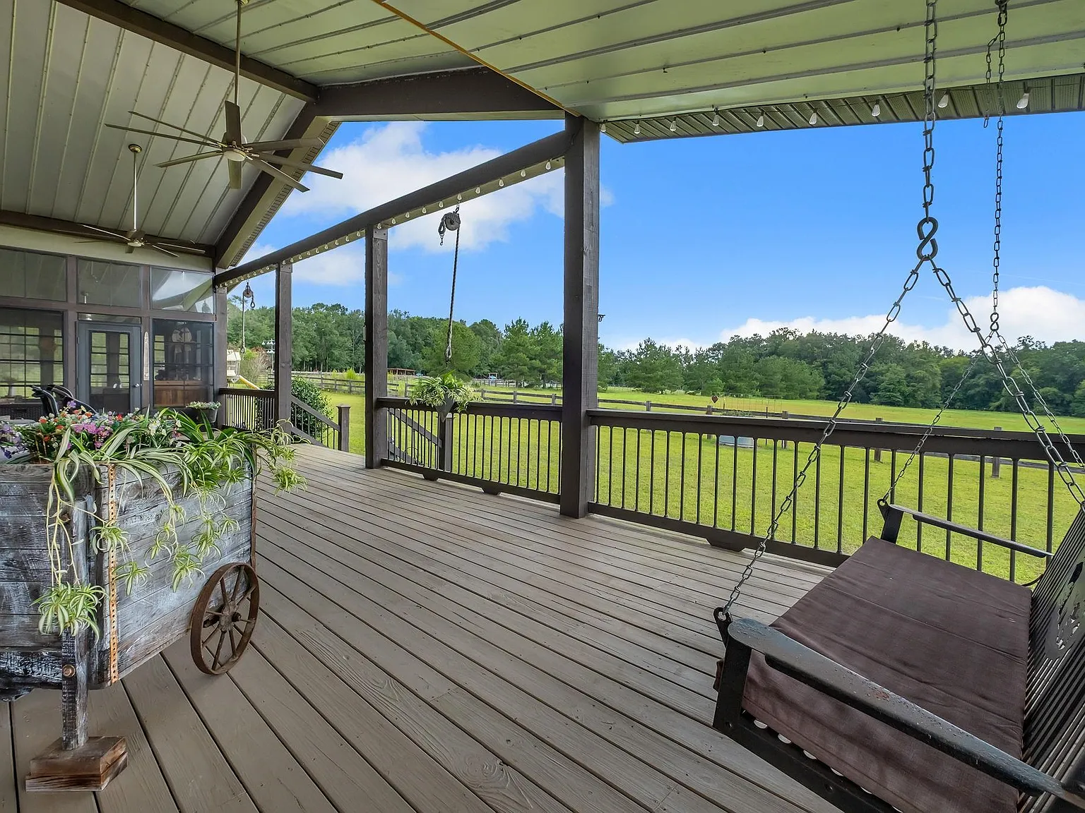 A Three-Stall Horse Barn and Pole Barn on 10 Acres in Havana