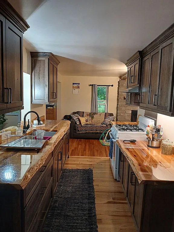 A Horse-Ready Barn on Nearly 5 Wooded Acres