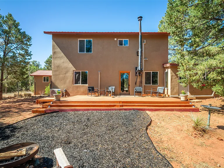 A Pine-Shaded Home With Rowe Mesa Views on 5 Private Acres