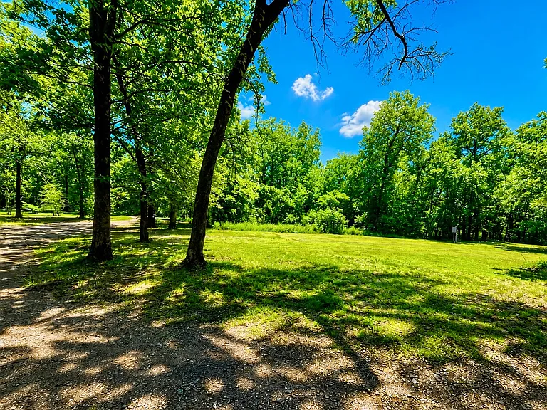 Two Homes on 7.5 Acres, Minutes from Sardis Lake