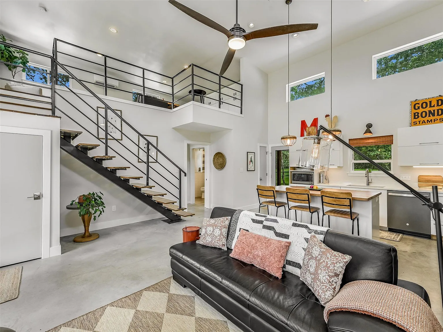Silo Ranch: Modern Farmhouse with Converted Grain Silo on 23 AG-Exempt Acres Near Austin
