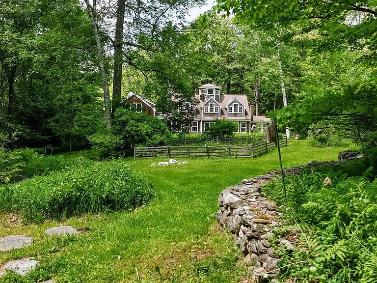 A Hand-Built Timber-Frame Home With Its Own Spring-Fed Pond