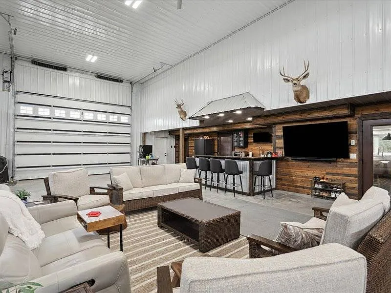 A Barndominium Lodge on Nearly 14 Acres by Sundown Lake