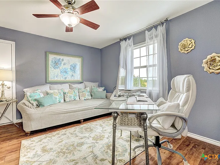 Wraparound Porch Farmhouse on 2 Unrestricted Acres Near Jarrell