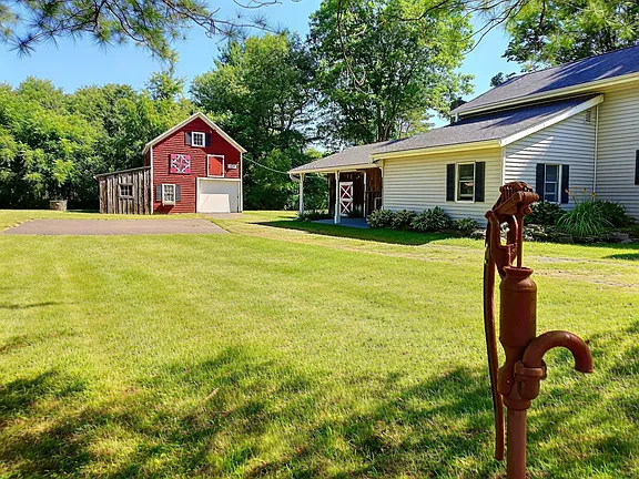 A Creek-Side Homestead With Two Barns, Ready to Reimagine