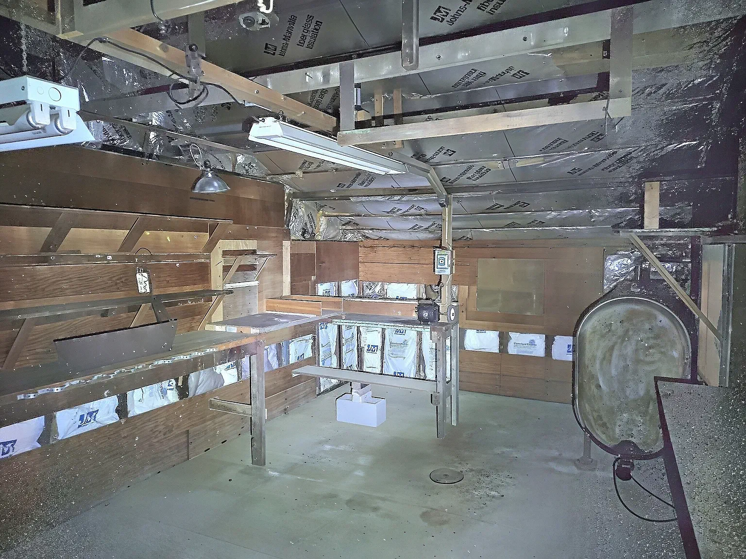 A Creek-Side Homestead With Two Barns, Ready to Reimagine