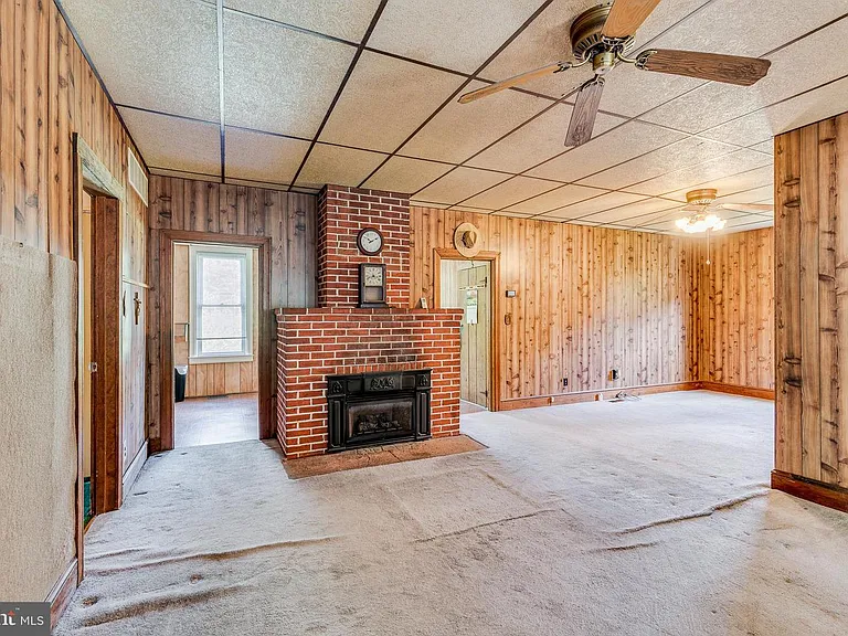 Two Ranch Homes on 5 Private Acres, Ready to Reimagine