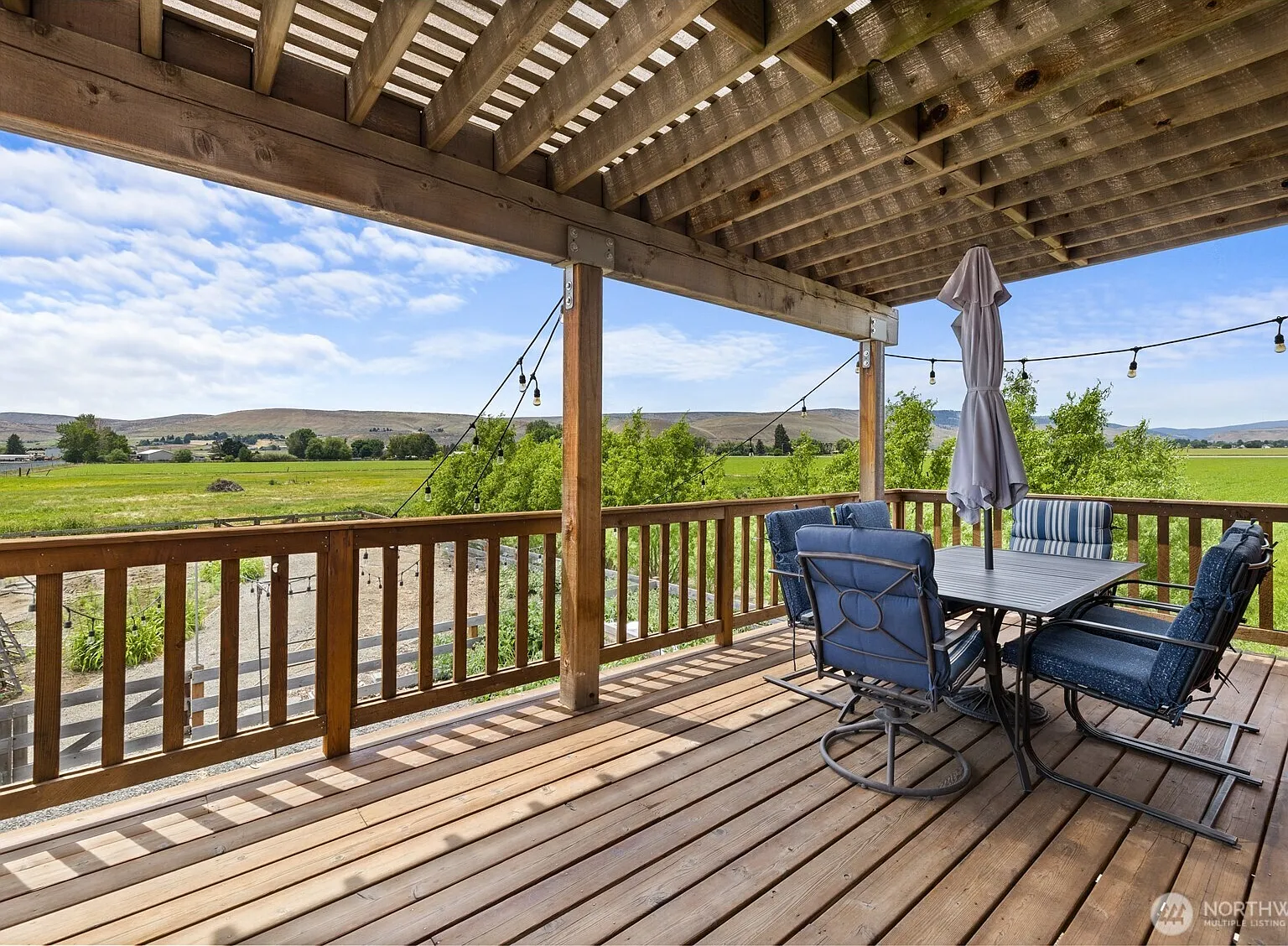 Renovated Barn Home on 3.75 Acres Near Ellensburg