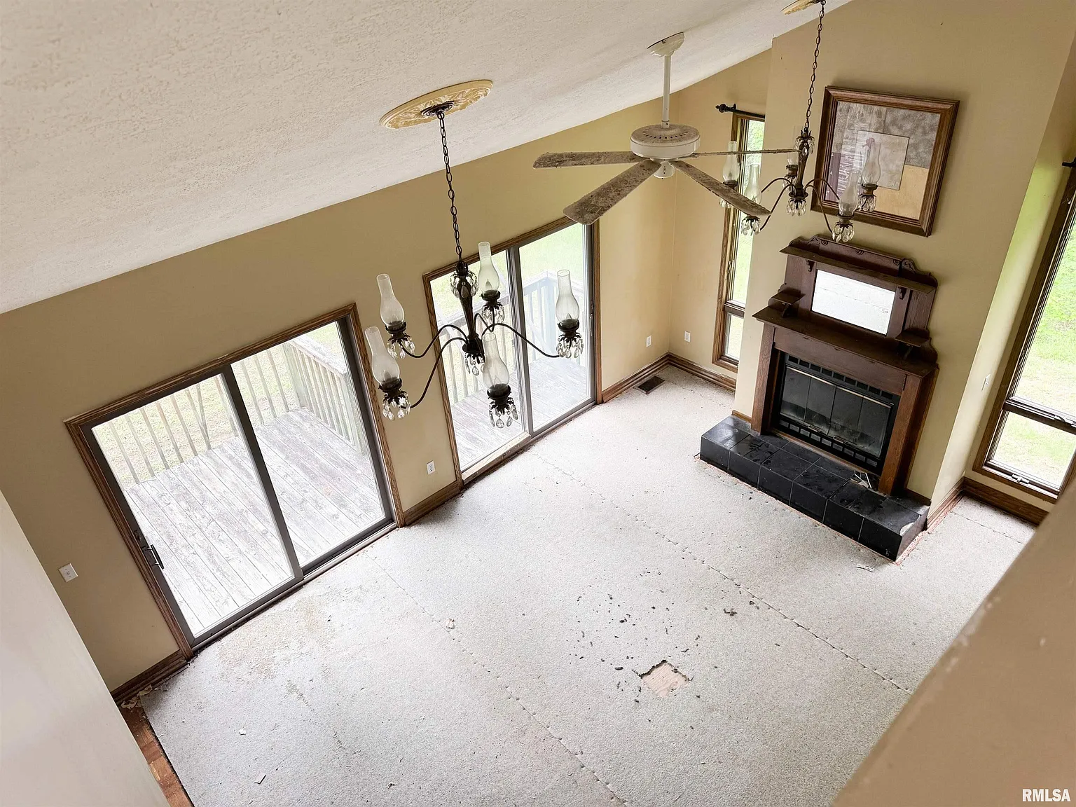 35 Wooded Acres with Two Ponds and a Fixer-Upper Home in the Shawnee Hills Near Garden of the Gods