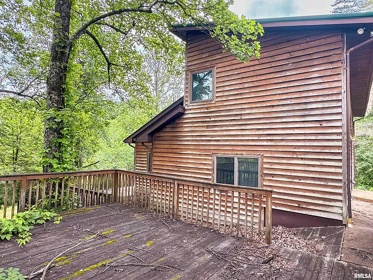 35 Wooded Acres with Two Ponds and a Fixer-Upper Home in the Shawnee Hills Near Garden of the Gods