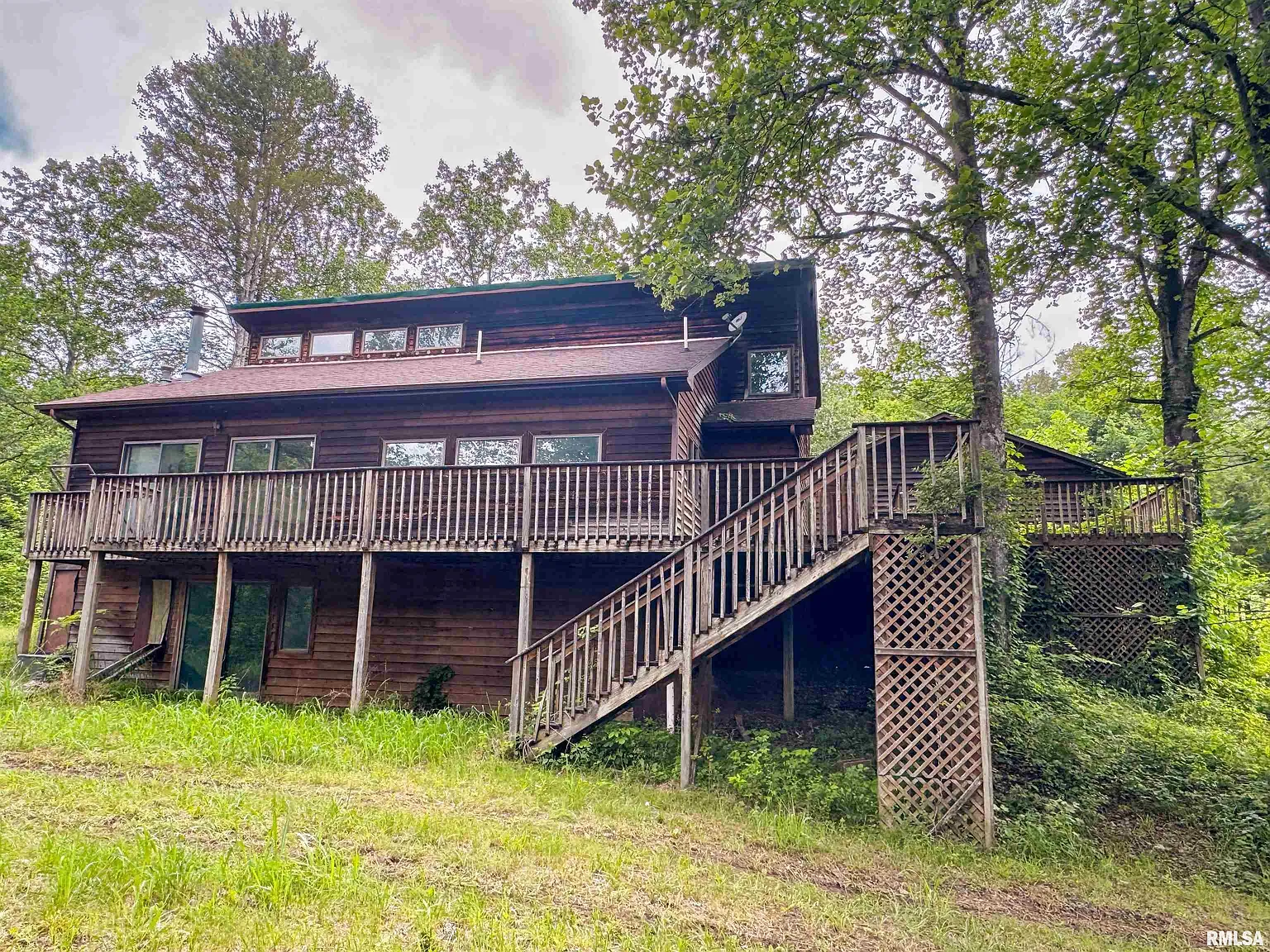 35 Wooded Acres with Two Ponds and a Fixer-Upper Home in the Shawnee Hills Near Garden of the Gods