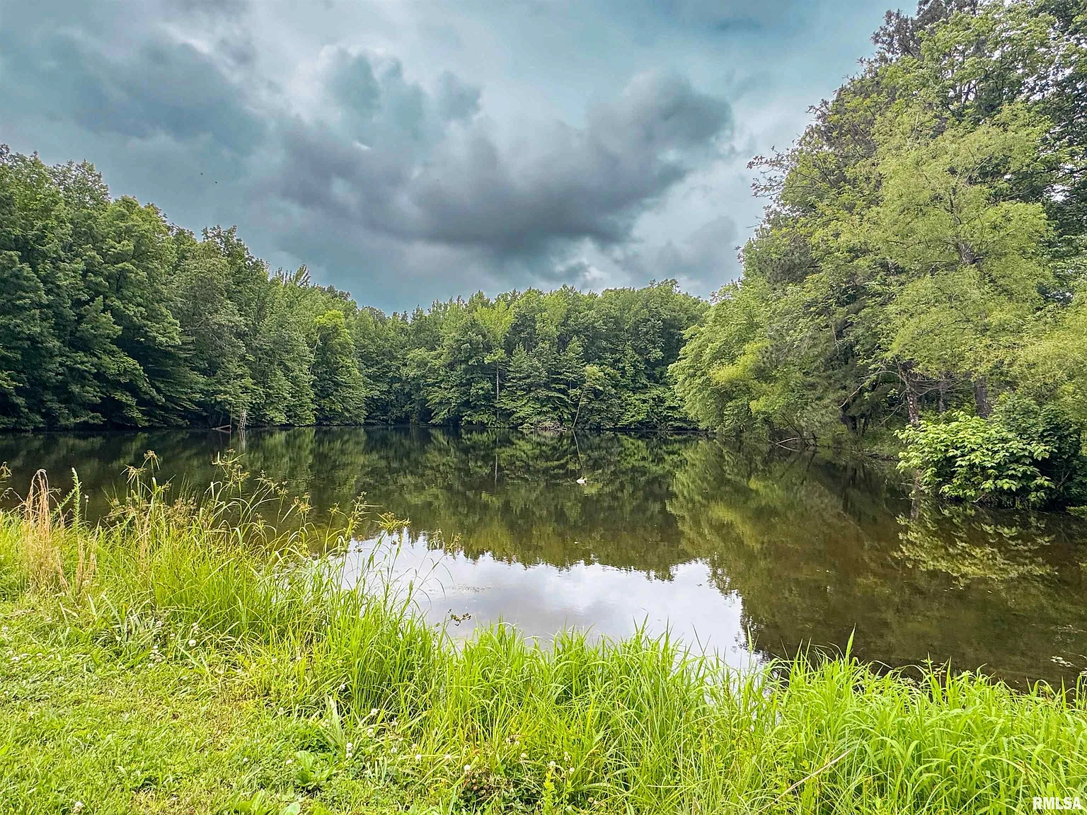 35 Wooded Acres with Two Ponds and a Fixer-Upper Home in the Shawnee Hills Near Garden of the Gods