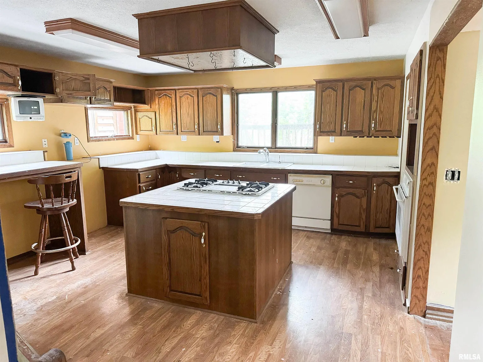 35 Wooded Acres with Two Ponds and a Fixer-Upper Home in the Shawnee Hills Near Garden of the Gods