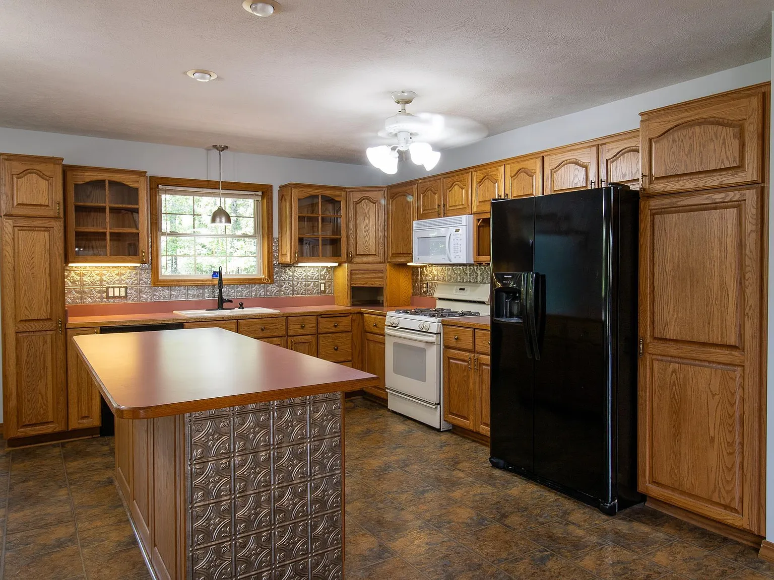 Wraparound-Deck Home on 2.9 Ozark Acres Near Bull Shoals Lake and the White River